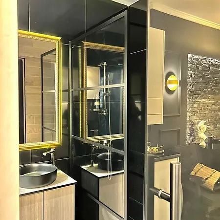 Fifty Shades Of Black *