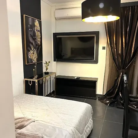 Fifty Shades Of Black *