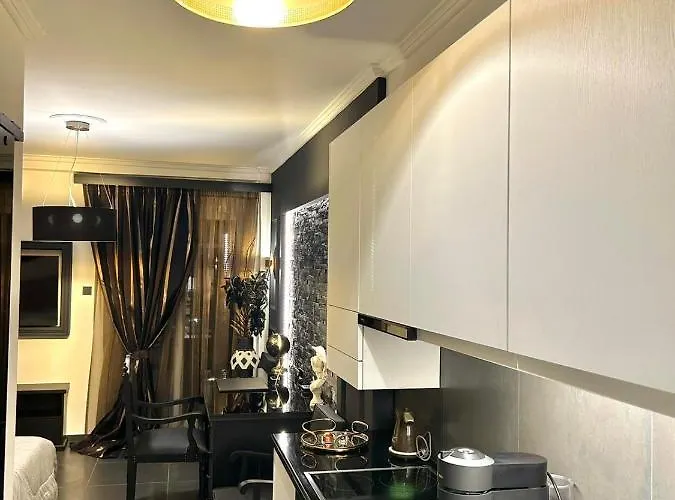 Fifty Shades Of Black * Βόλος