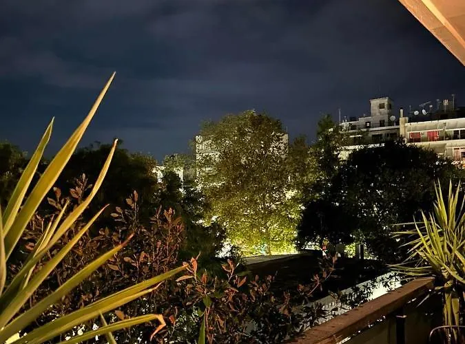 Fifty Shades Of Black Βόλος