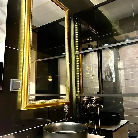 Fifty Shades Of Black Apartamento